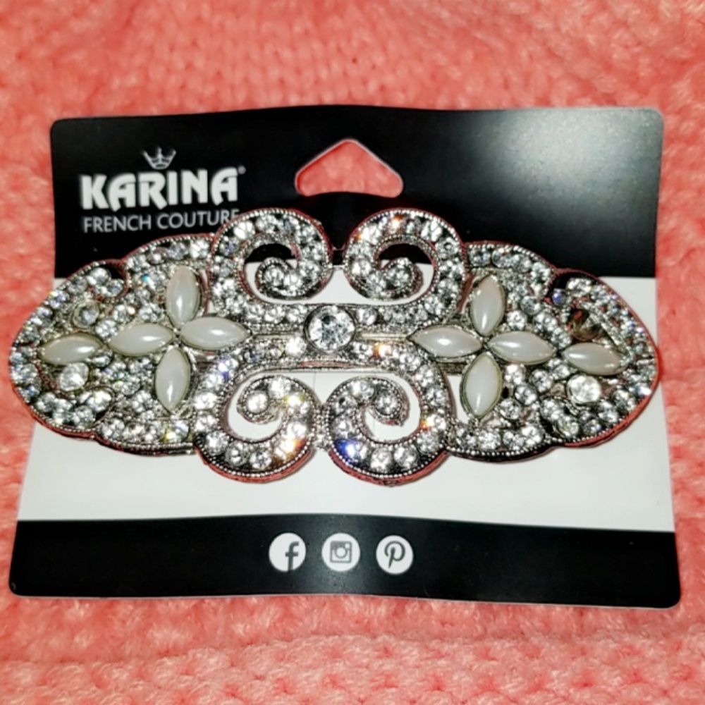 Karina hair Clip